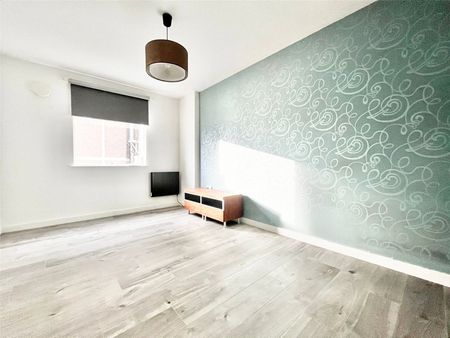 Prince Regent Road, Hounslow, TW3 1QQ - Photo 2