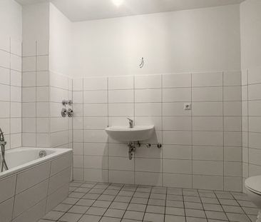 Helle 3-Zimmer-Dachgeschosswohnung Nähe Stauteiche (Otto-Brenner-Str.) - Foto 4