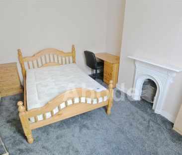 5 bedroom house to rent - Photo 2