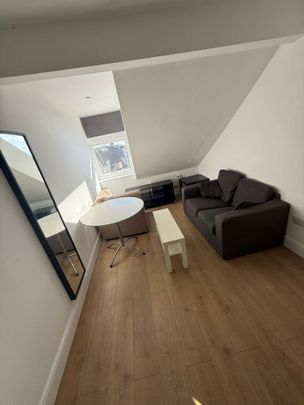 To Let: Grange House, Grange Road, Middlesbrough. TS1 5AU - Photo 1