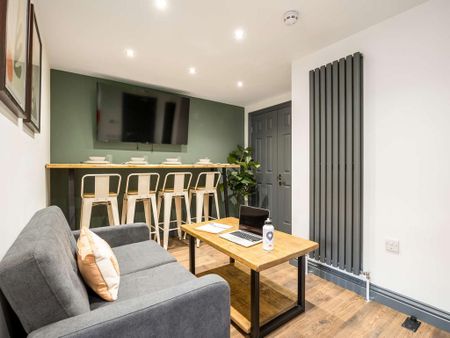 7 bedroom house of multiple occupation to rent - Photo 2