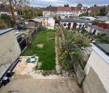 3 bedroom terraced house to rent - Photo 6