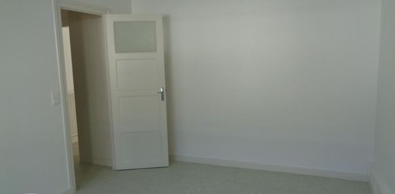 Location Appartement 1 pièce 37m² ST NAZAIRE 44600 - Photo 2