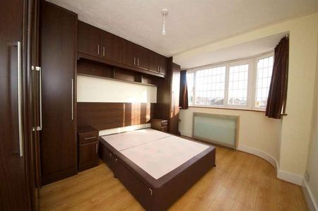 Somerville Road, Romford, RM6 - Photo 5