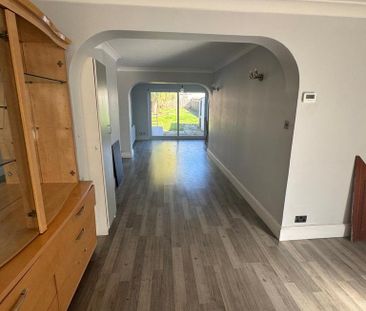 3 bedroom semi-detached house to rent - Photo 5