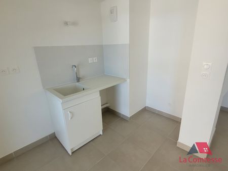 Location Appartement 3 pièces 56m² TRETS 13530 - Photo 4