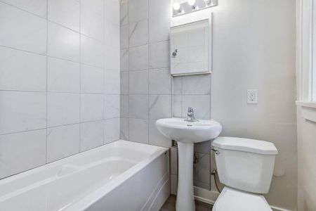 1 Bedroom - Photo 2
