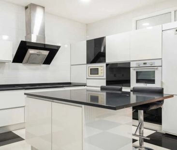 Room in a shared 7-bedroom apartment for rent in Universidad. - Foto 6