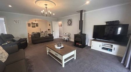 Picturesque on Pacific Drive! - Photo 3