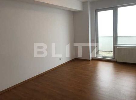 Apartament 3 camere, 85 mp, terasa 30 mp, parcare, zona Centrala - Photo 3
