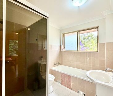 Spacious 3-Bedroom Apartment in the Heart of Greater Parramatta Area - Photo 3