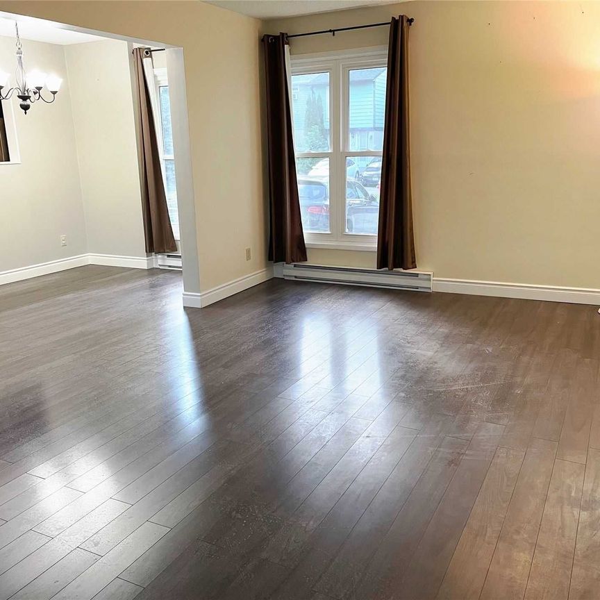 For Lease - 4 Gatsby Square, Brampton, Ontario - Photo 1