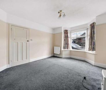 Ashmore Crescent, Poole, BH15 - Photo 3