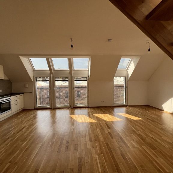 Baujahr 2020 - 4 Zimmer DG-Maisonette mit 15,75m2 Terrasse - Photo 1