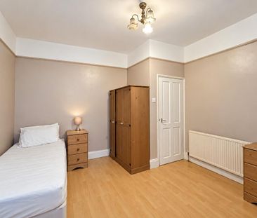 1 bedroom ground floor flat to rent - Photo 3