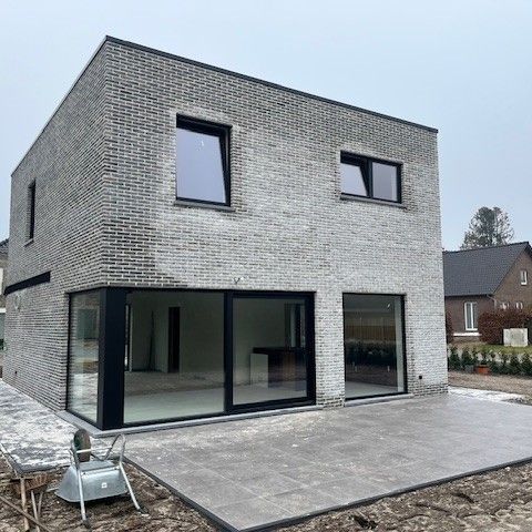 Prachtige energiezuinige nieuwbouwwoning met 3 slk op +/- 4a35ca grond in Genk - Foto 1