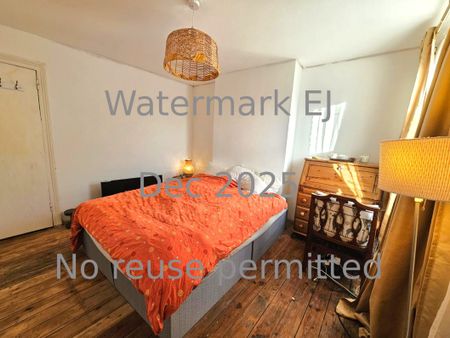 2 Bed Terraced House, Stock Street, E13 - Photo 4