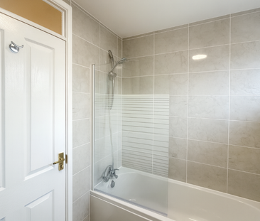 3 bedroom terraced house to rent - Photo 3