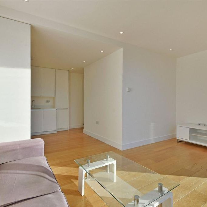 1 bedroom flat to rent - Photo 1