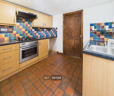 3 bedroom terraced house to rent - Photo 6
