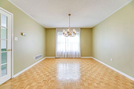 For Lease - 3857 Ridgepoint Way, Mississauga, Ontario - Photo 4