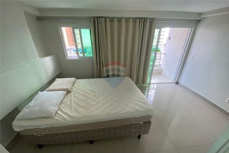 Apartamento com quarto e sala com varanda e vista para o Mar - Foto 4