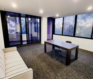 2 bed 2 bath - Photo 2