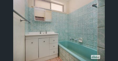 Family Home - Photo 5