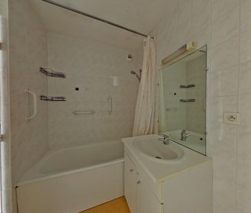 Location Appartement 3 pièces 63m² POITIERS 86000 - Photo 6