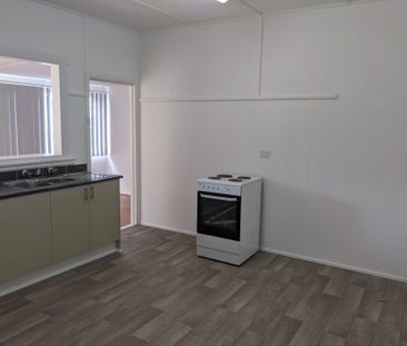 Spacious Family Home in Prime the Entrance Location - Photo 2