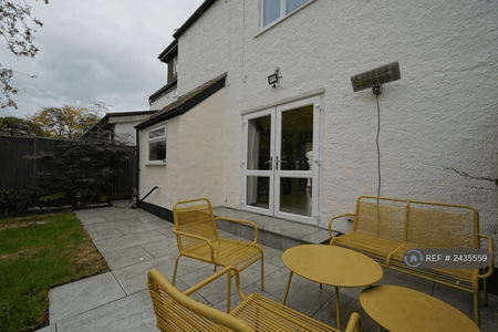 3 bedroom detached house to rent - Photo 3