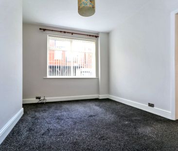 Hope Street, Newton-Le-Willows - Photo 5