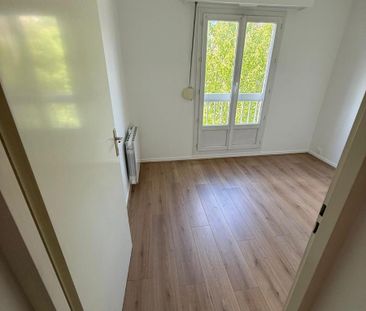 Location Appartement 3 pièces 65m² DECINES CHARPIEU 69150 - Photo 4