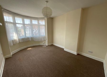 Ulverscroft Road Cheylesmore Coventry - Photo 4