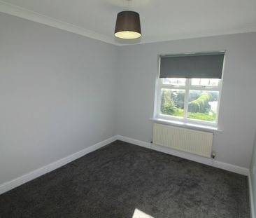 Thirsk Grove, LS10 - Photo 4