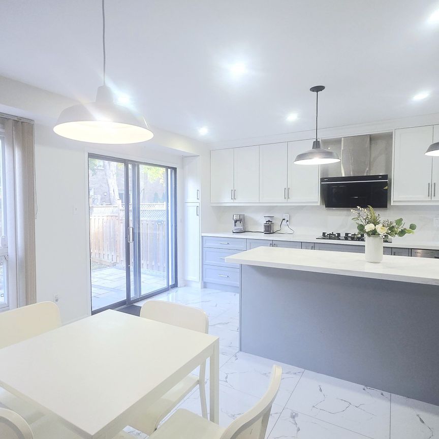 For Lease - 24 Beasley Drive, Richmond Hill, Ontario - Photo 1