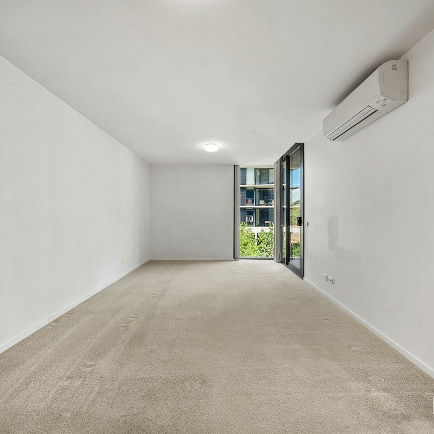 (Door 30) 154/97 Eastern Valley Way, Belconnen ACT - Photo 1