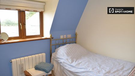 Room for rent in 5-bedroom apartment in Portmarnock, Dublin - Photo 4