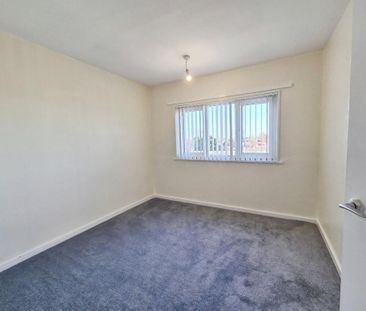 2 bedroom maisonette to rent - Photo 2