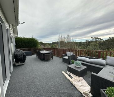 A spacious Brighton home! - Photo 3