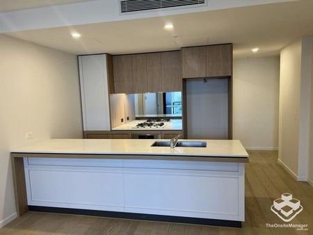 Luxury 2 Bedrooms in The Heart of West Village - Photo 2