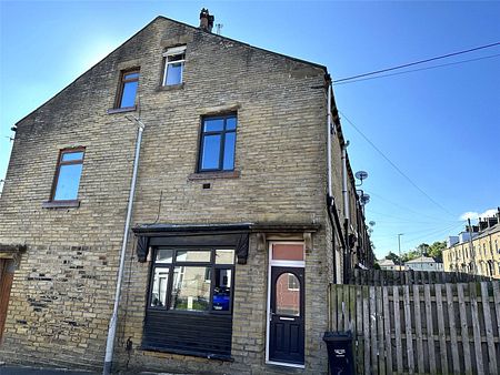 Wheatley Lane, Lee Mount, Halifax - Photo 2