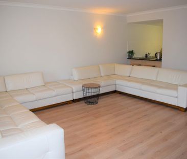 Lovely spacious Furnished apartment on 2 floors 3 x 2 - Photo 1