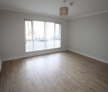 10 Bates Park, Greenisland, Carrickfergus, BT38 8LG - Photo 5