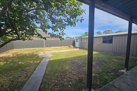 23 Simpson Street, - Photo 5