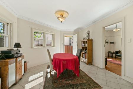 Charming Two-Bedroom Residence in the Heart of Haberfield - Photo 2
