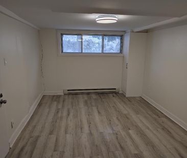 3 ½ À LOUER – FRAÎCHEMENT RÉNOVÉ - Photo 1