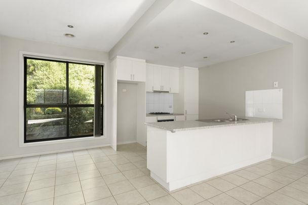 Spacious 3-Bedroom Family Home in Quiet Gisborne Location - Photo 1