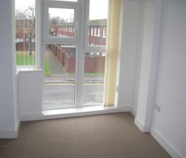 Plymouth View, Manchester - Photo 3