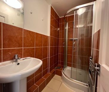 Third Floor Middle (5), Room 5, 6D Marylands Road , London W9 2DZ - Photo 3